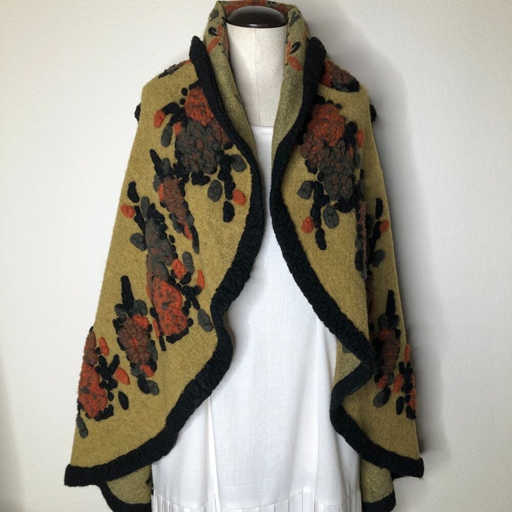 Beautiful "Athena Marie"  Wool Cape (s/m)